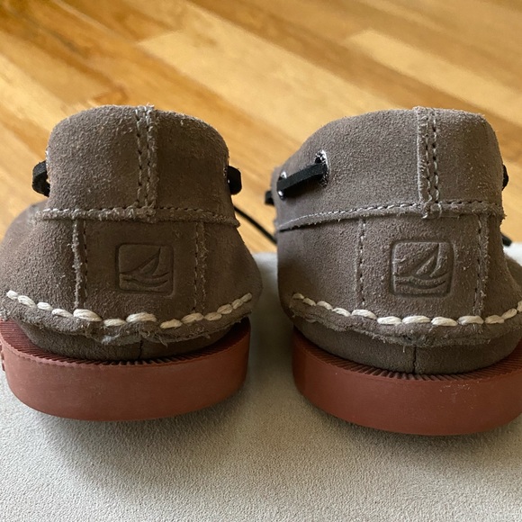 NEW Sperry Top Sider Boat shoes Classic & Preppy - Picture 3 of 7